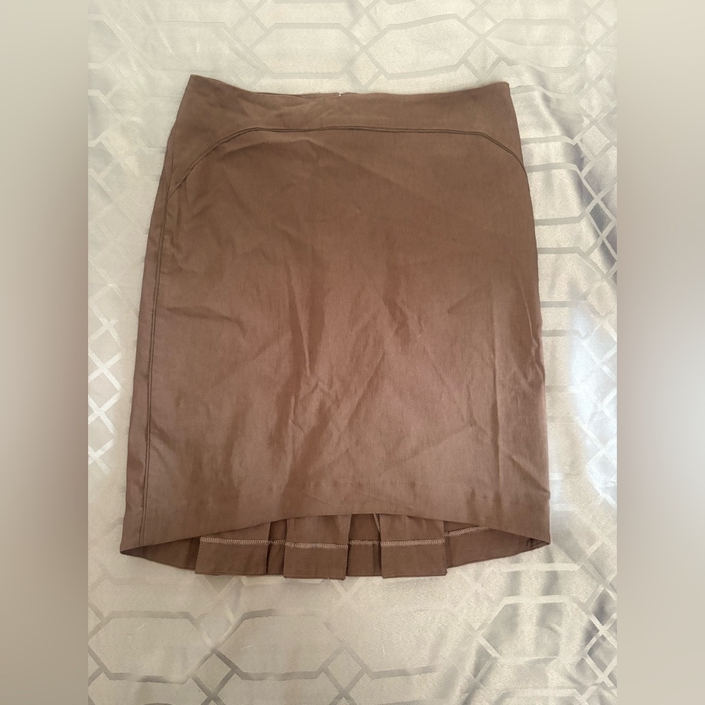Le Chateau Brown Pleated Skirt Size 9 10 - Picture 2 of 5